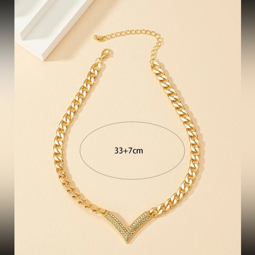 1pc Rhinestone Inlaid Letter Detail Chunky Chain Necklace - Picture 3 of 3